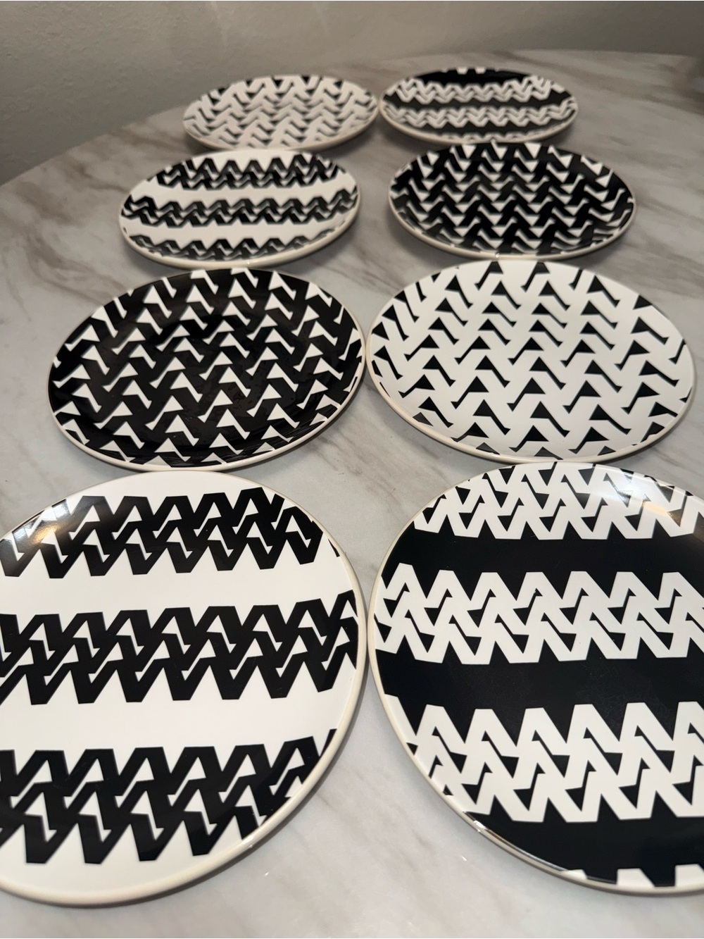 Nate Berkus set of 8 plates 6.75” high contrast multi banded black white chevron